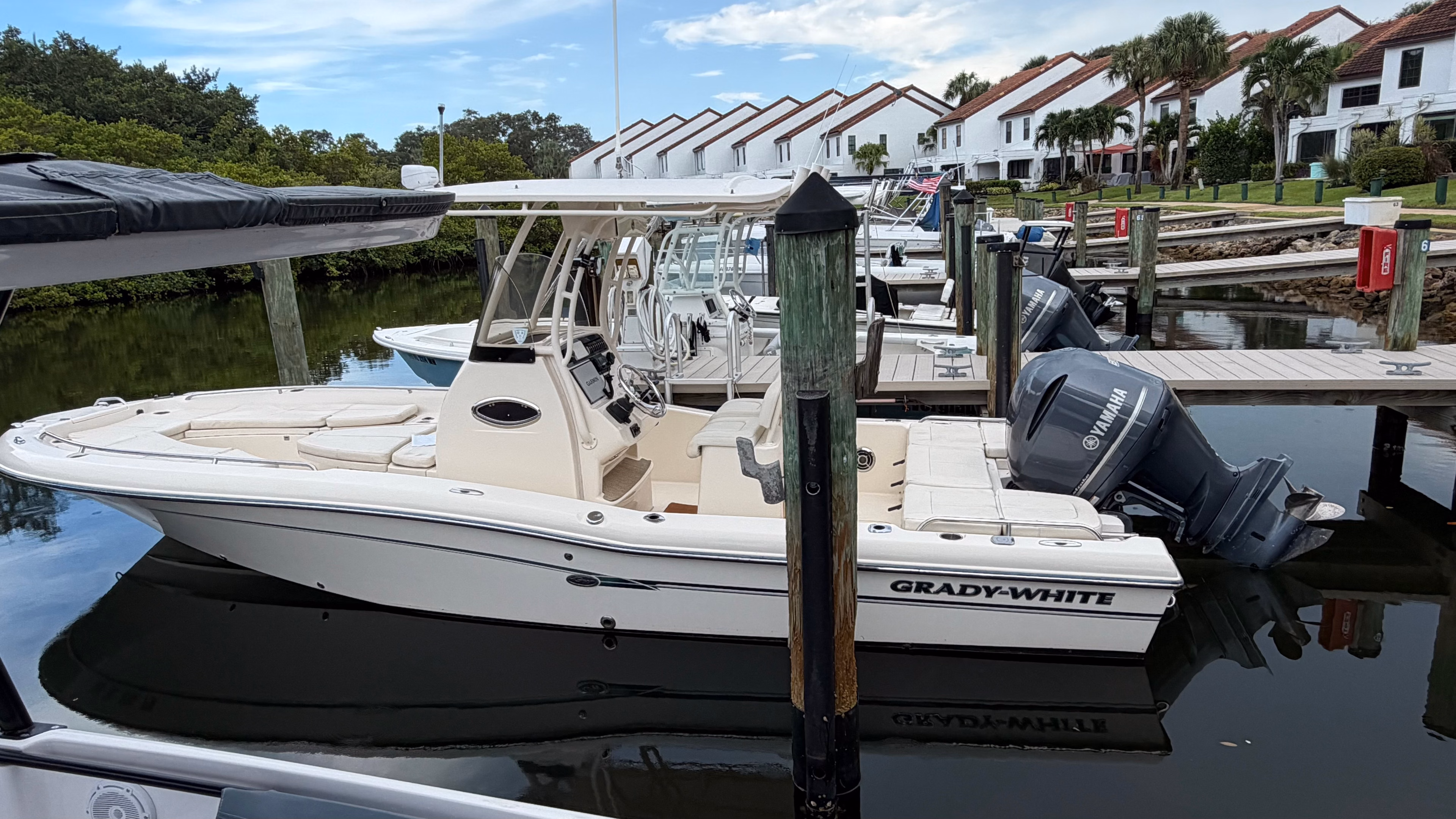 2015 Grady-White Boats 251 Coastal Explorer 
