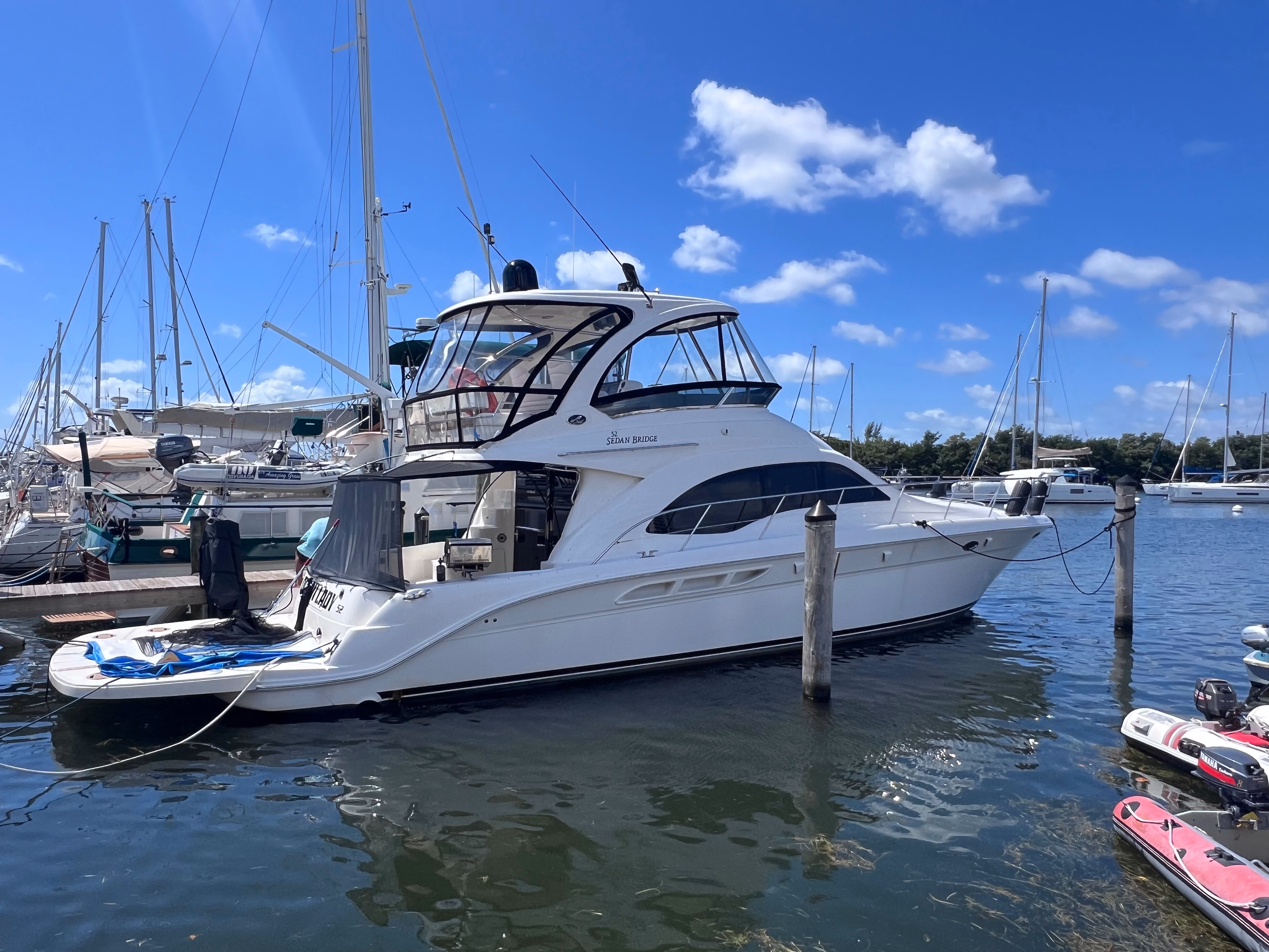 2006 Sea Ray 520 Sedan Bridge