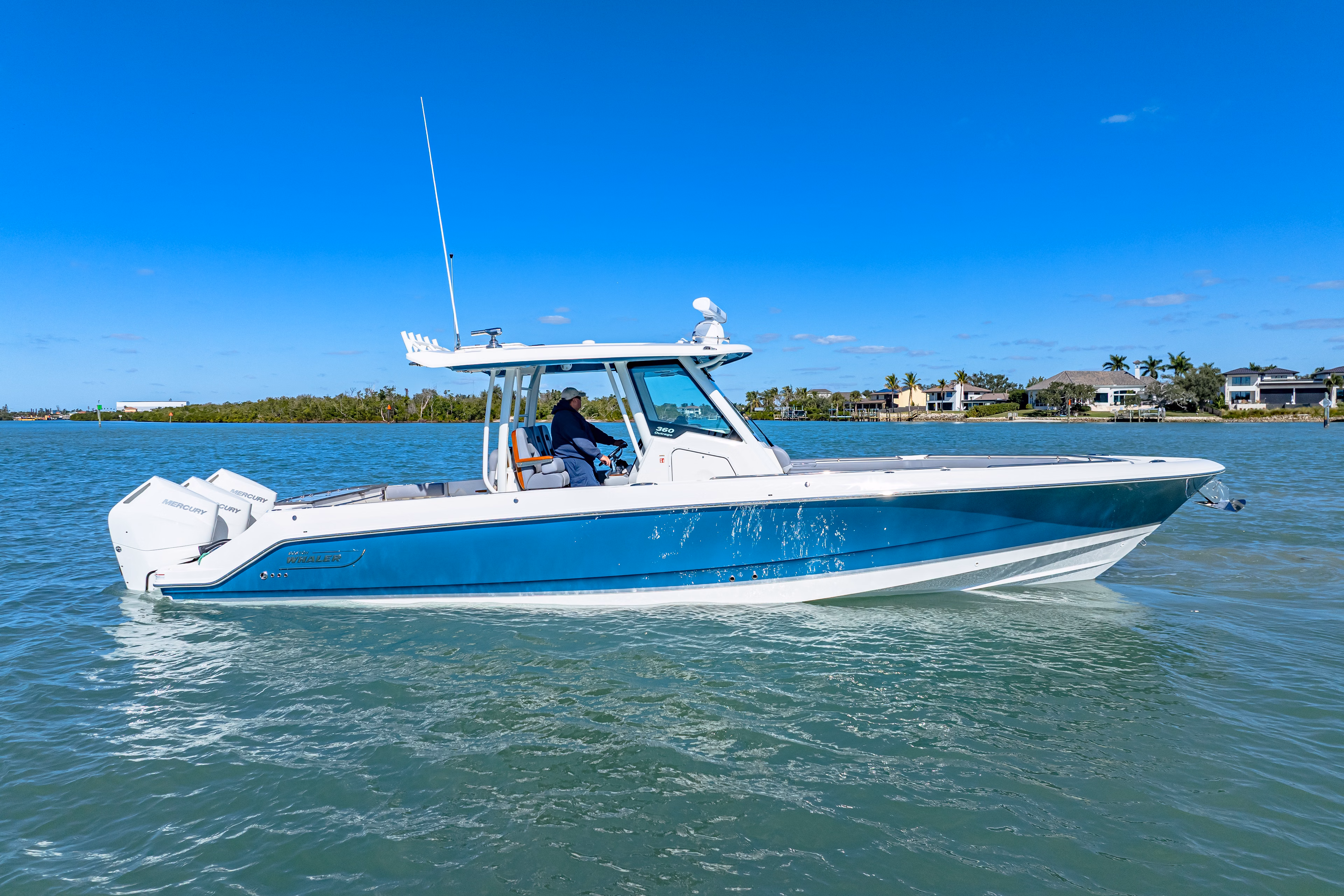 2026 Boston Whaler 360 Outrage