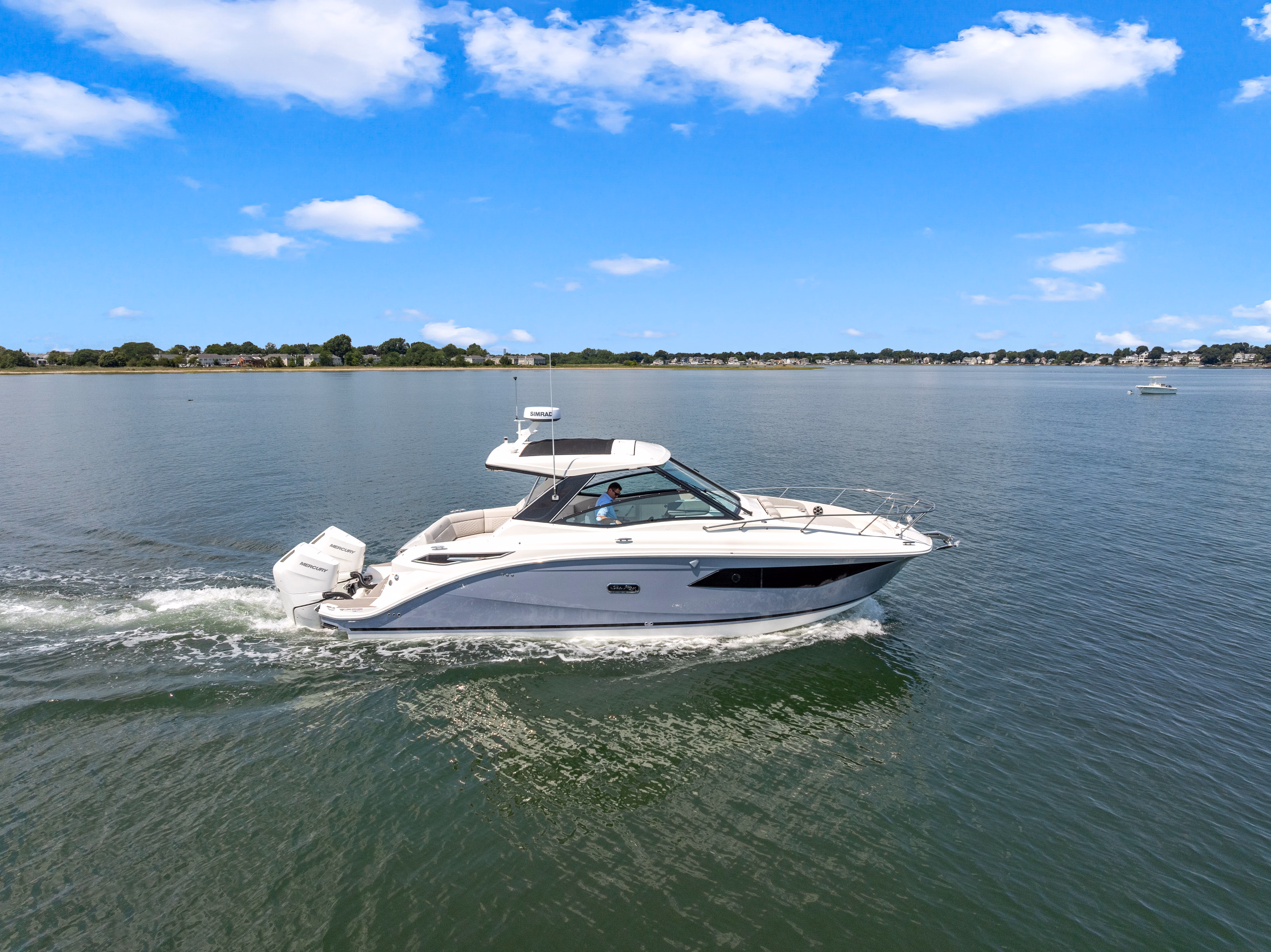 2027 Sea Ray Sundancer 320 Outboard