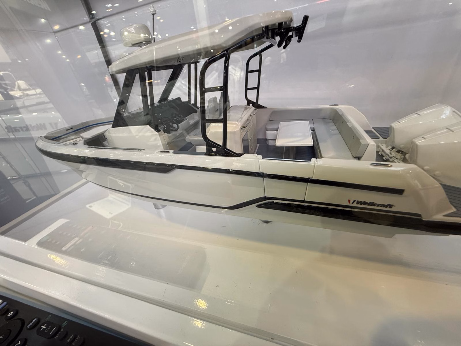 2026 Wellcraft 28 T-Top 