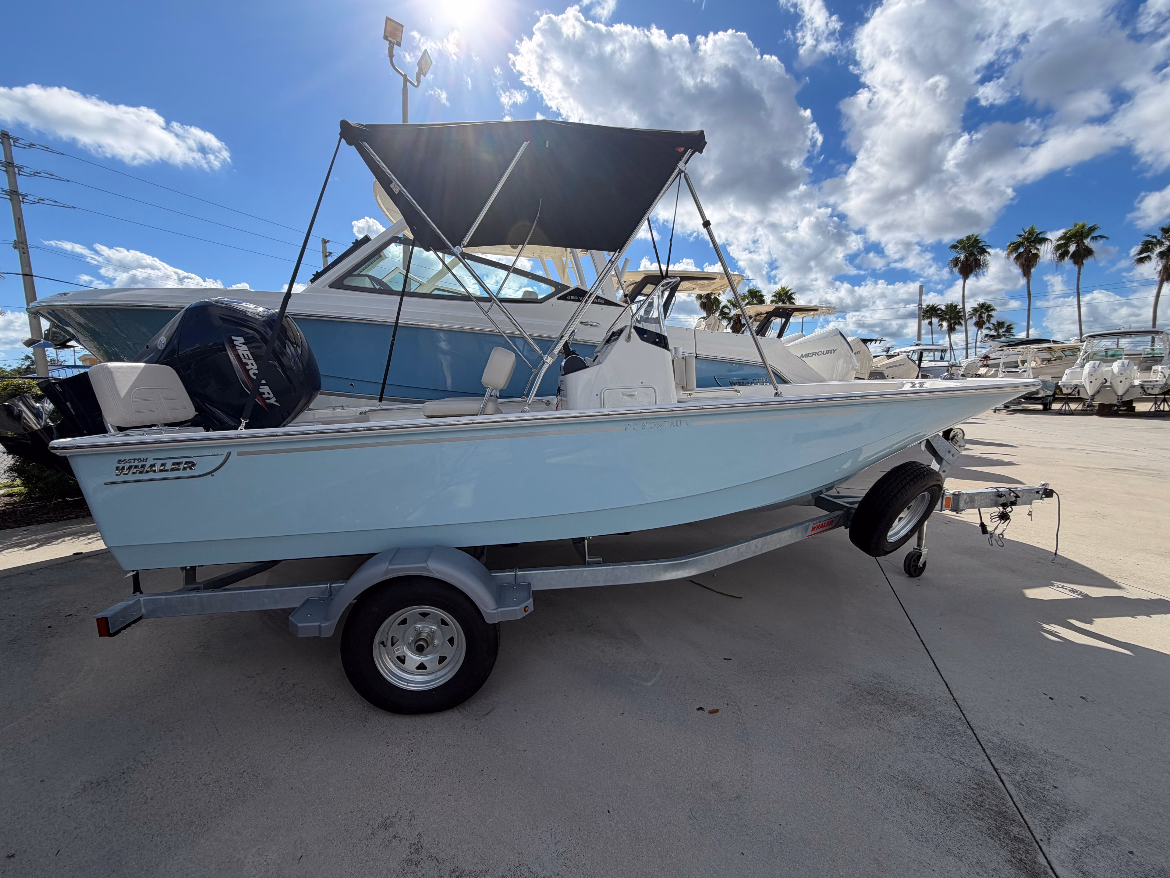 2027 Boston Whaler 170 Montauk 