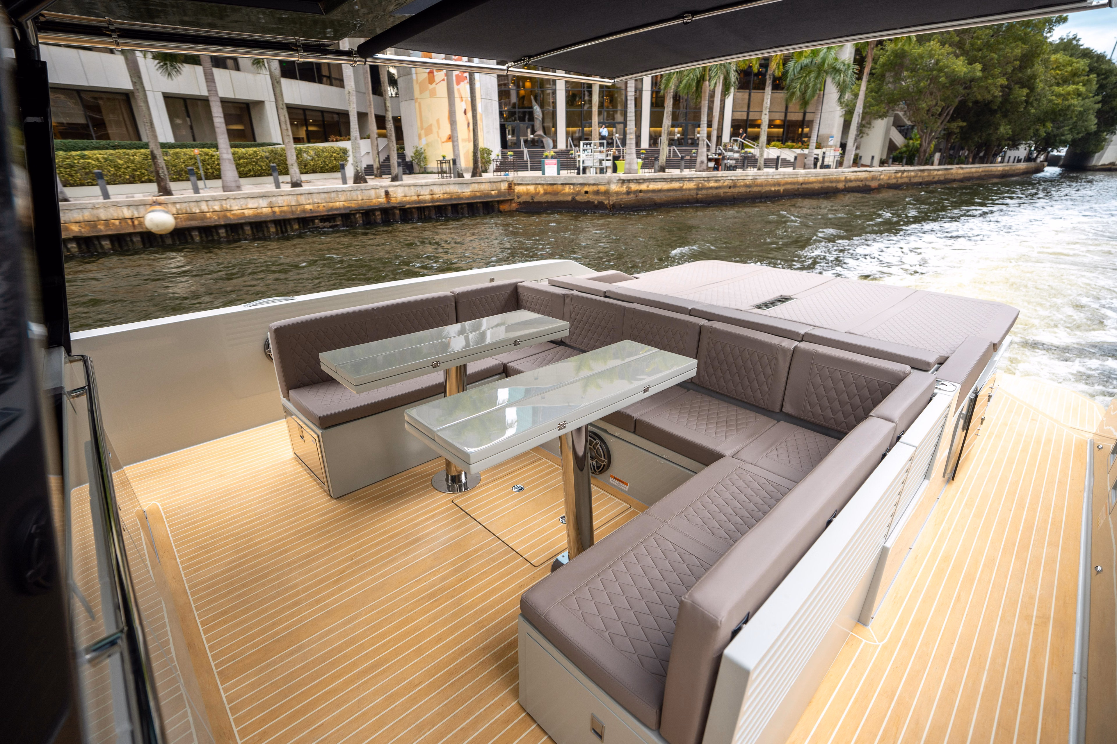 2025 De Antonio Yachts D42 Open 