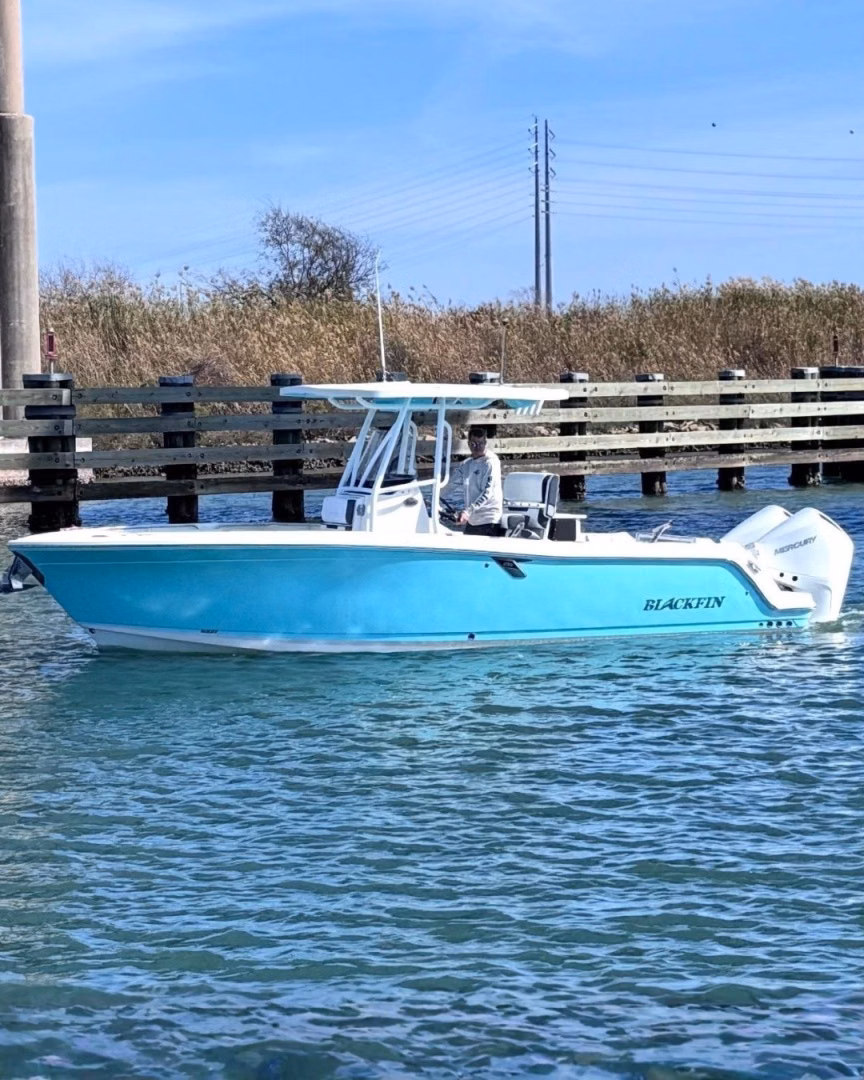 2021 Blackfin Boats 252CC