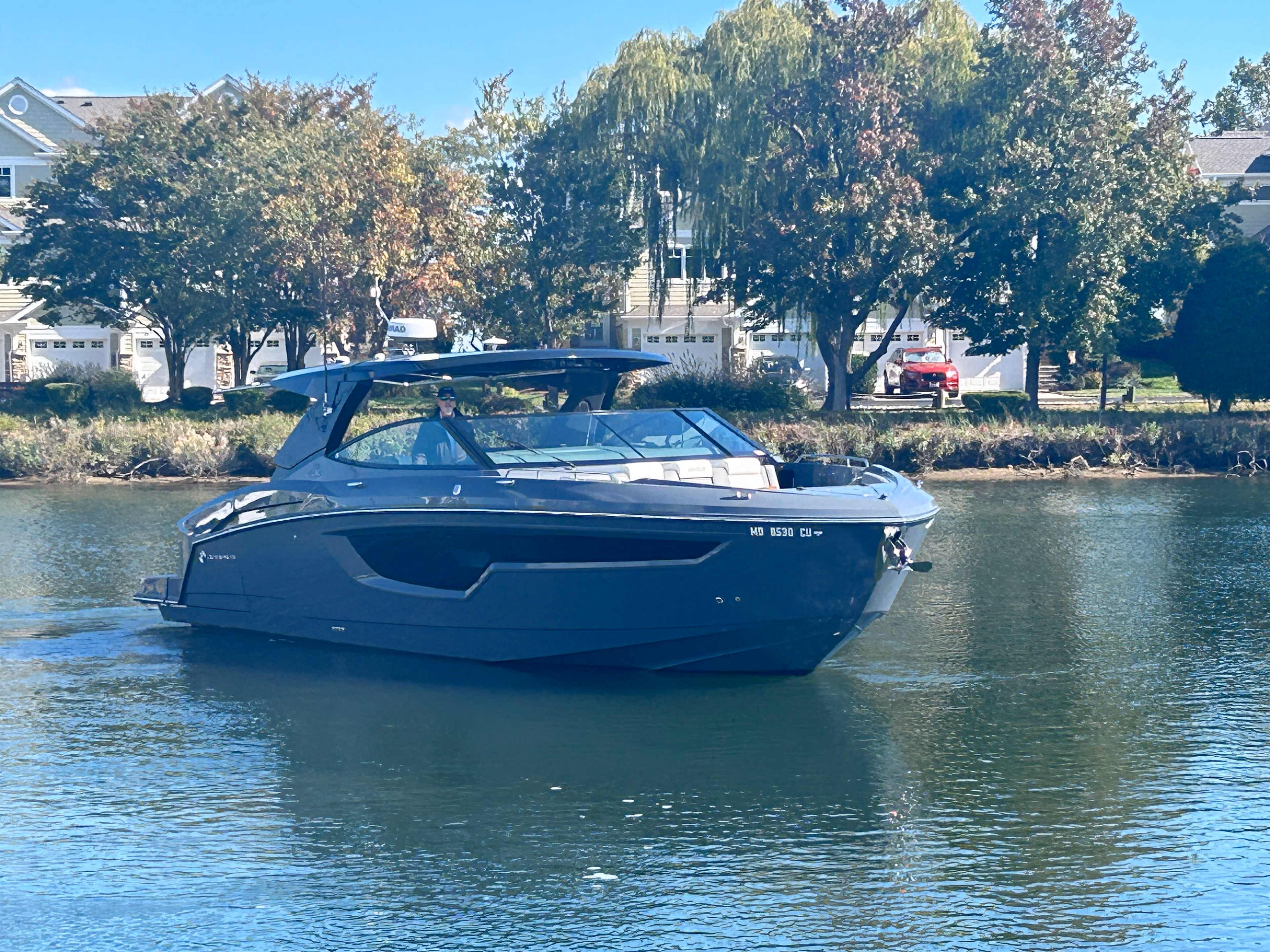 2024 Cruisers Yachts 38 GLS OB 