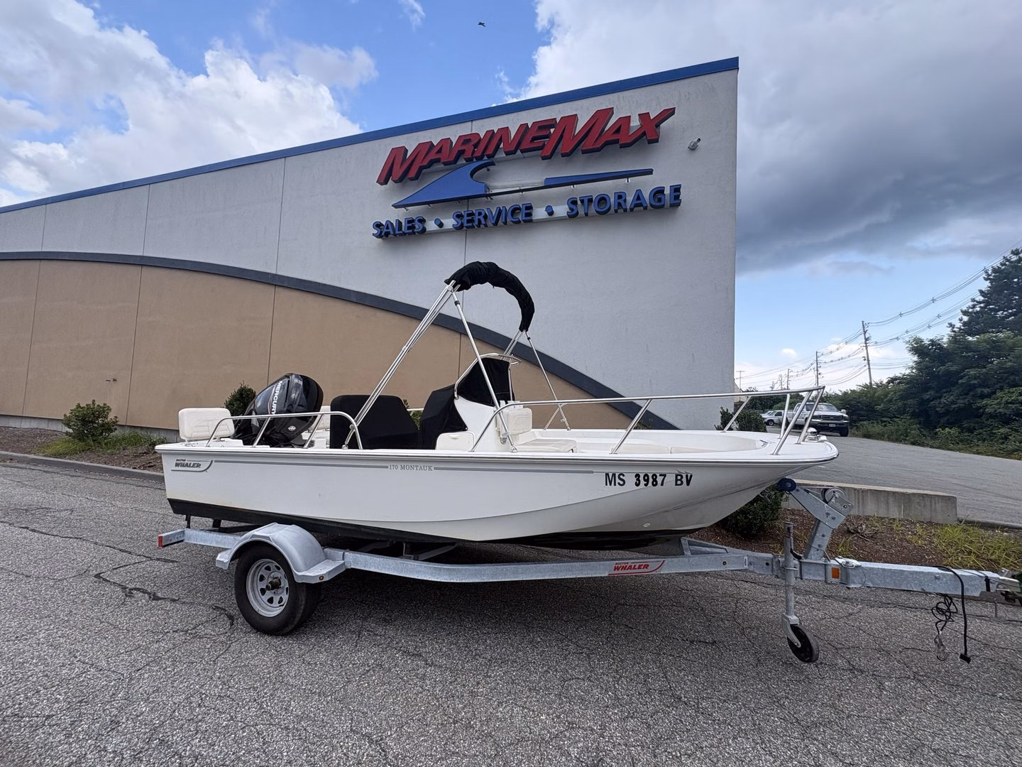 2021 Boston Whaler 170 Montauk 