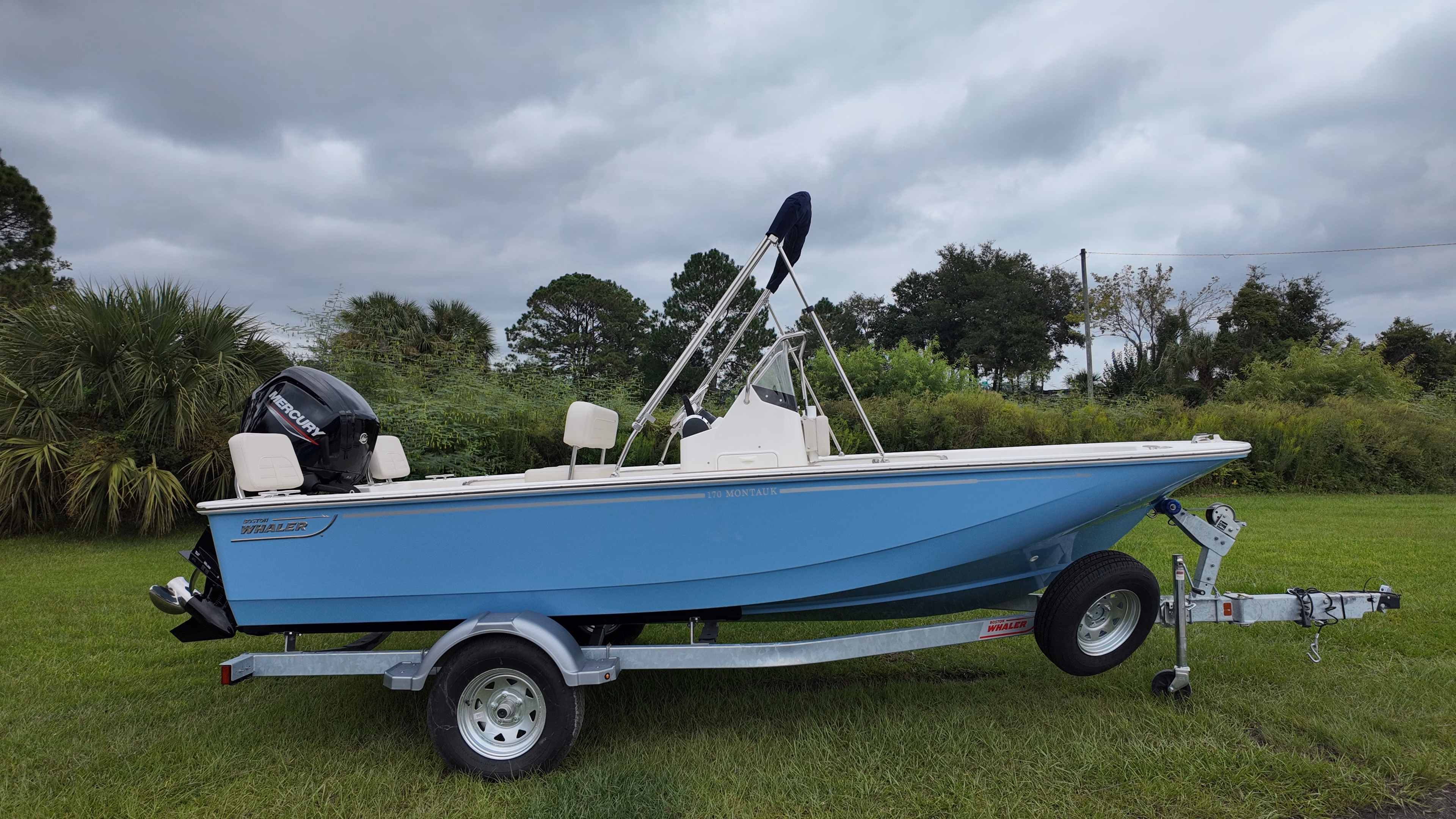 2027 Boston Whaler 170 Montauk 
