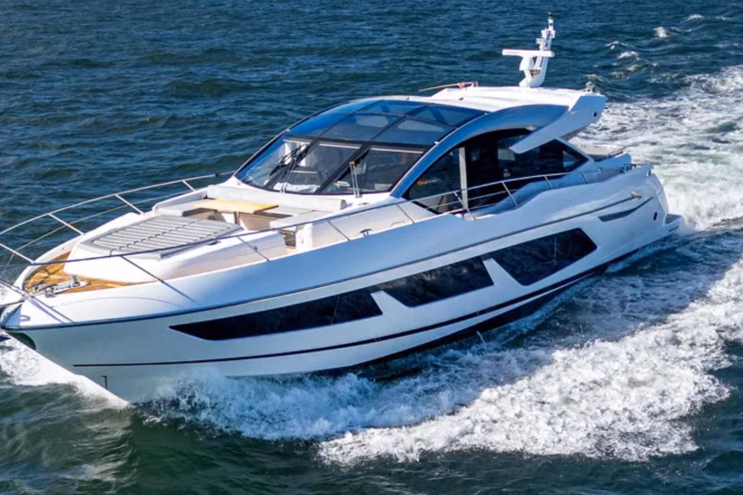 2020 Sunseeker Predator 74