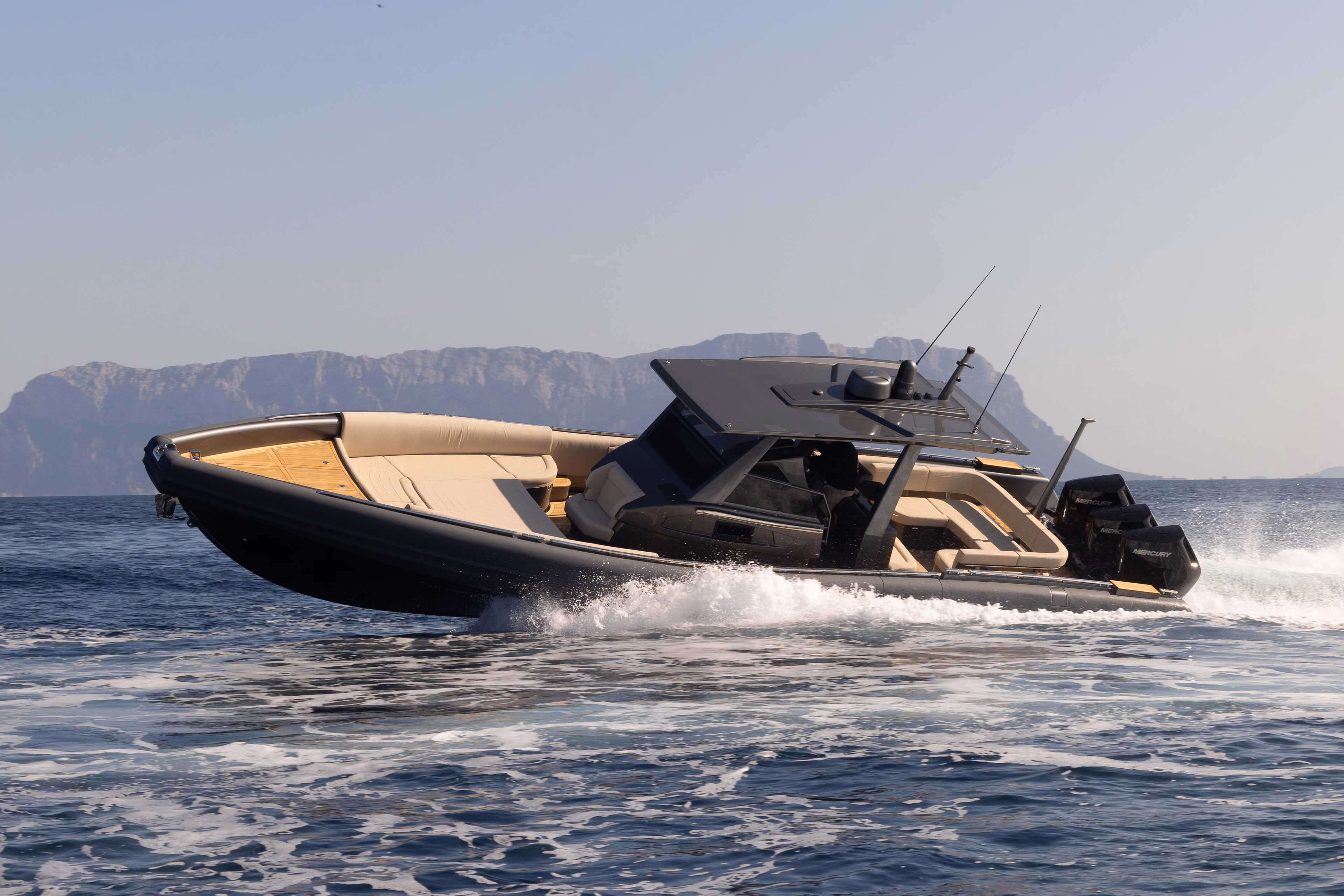 2025 Novamarine Black Shiver 120 Outboard 
