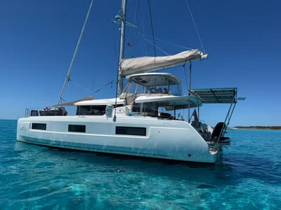 2022 Lagoon 46