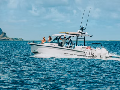 2026 Axopar 37 Sun-Top