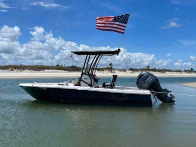 2022 Robalo 206 Cayman 