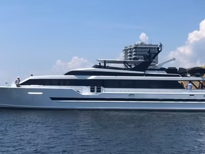 1997 Broward 108 Raised Pilothouse 