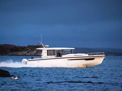 2024 Nimbus Boats Commuter 11