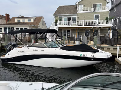 2022 Hurricane SunDeck 2486 OB 