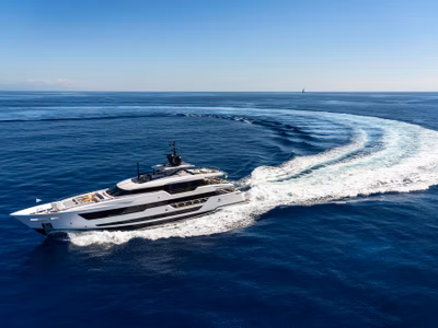 2023 Custom Line 140' 