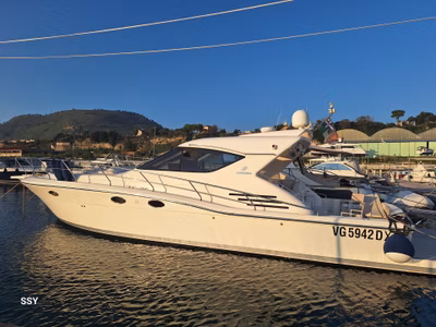 2010 Uniesse 48 HARD TOP 