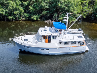 2000 Selene Yachts Solo 43' 