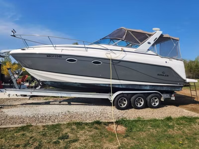 2006 Rinker 270 EC