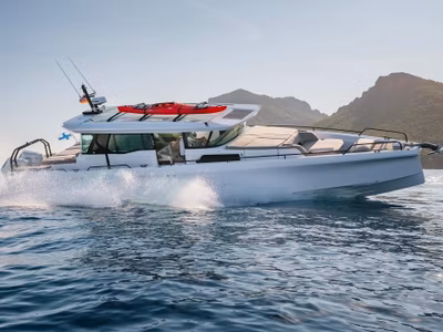 2026 Axopar 45 XC Cross Cabin 