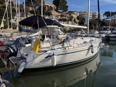 2009 Bavaria Yachts 35 Cruiser 