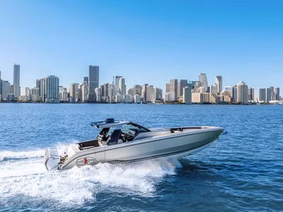 2022 Cigarette Racing 42' Auroris