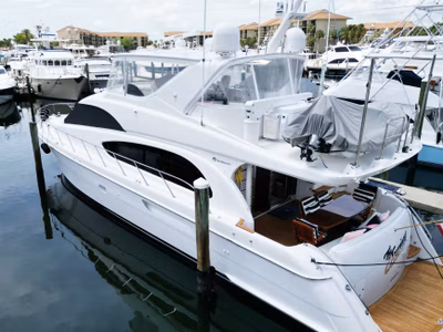 2008 Hatteras 64 Motor Yacht 