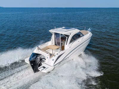 2026 Beneteau Antares 7