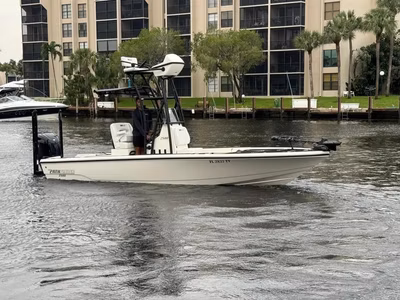 2024 Pathfinder Boats 2500 Hybrid