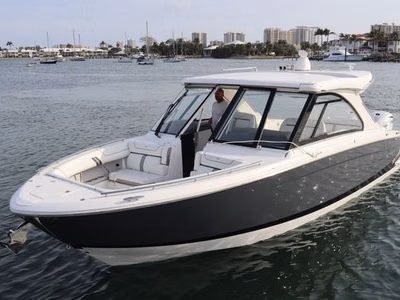 2022 Regal LX36