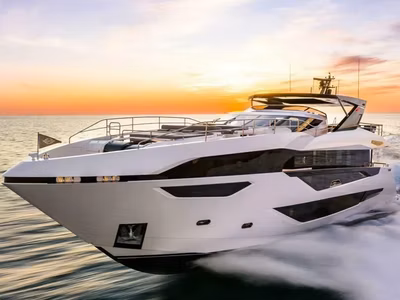 2026 Sunseeker 100 Yacht 