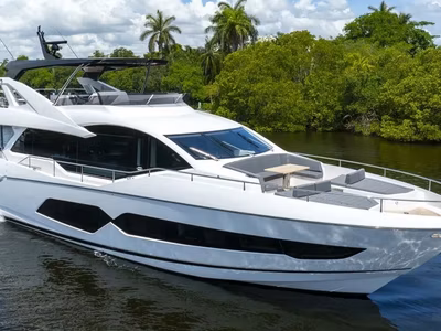 2026 Sunseeker 76 Yacht