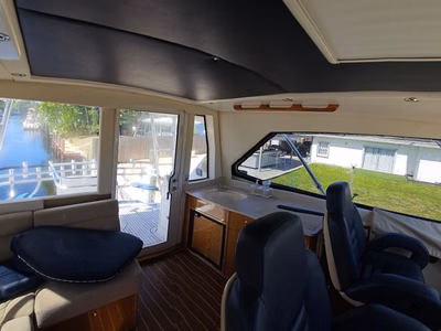 2004 Riviera 58 Enclosed Flybridge