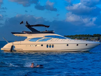 2007 Azimut 62