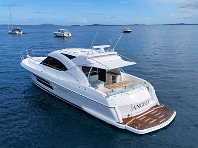 2016 Riviera 50 Sports Motor Yacht 