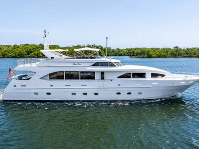 2001 Intermarine USA 95