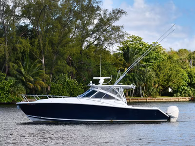 2009 Jupiter 39 Express 