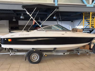 2011 Four Winns 180 HORIZON