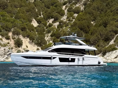 2022 Azimut Fly 68
