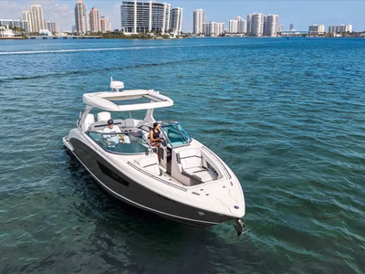 2019 Regal 33 OBX 