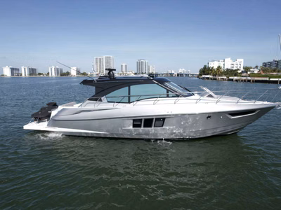 2018 Cruisers Yachts 45 Cantius