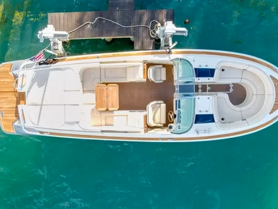 2014 Chris-Craft Launch 32 