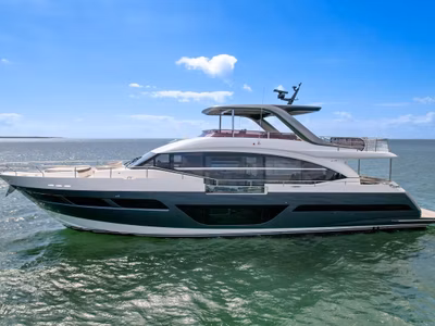 2021 Princess Yachts V78