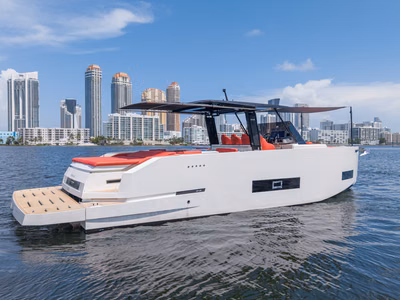 2023 De Antonio Yachts D42 Open