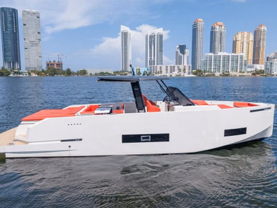 2023 De Antonio Yachts D42 Open