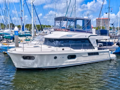 2022 Beneteau Swift Trawler 41 Fly