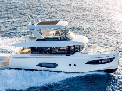 2024 Absolute Navetta 52 