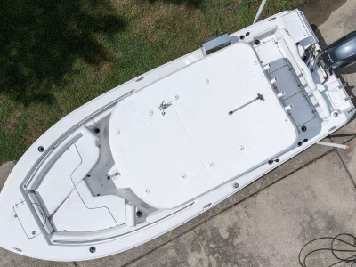2017 Sea Hunt Ultra 225