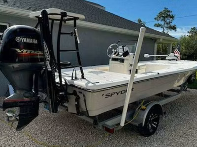 2019 Spyder Boats FX19 Vapor