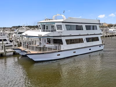 2018 Avenger 80 Custom Catamaran 